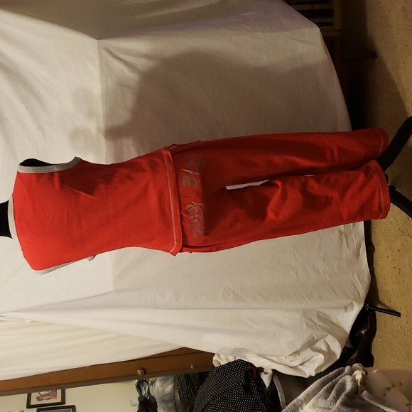 2 piece liezure oufit with bling bling on it barely worn - Picture 4 of 16